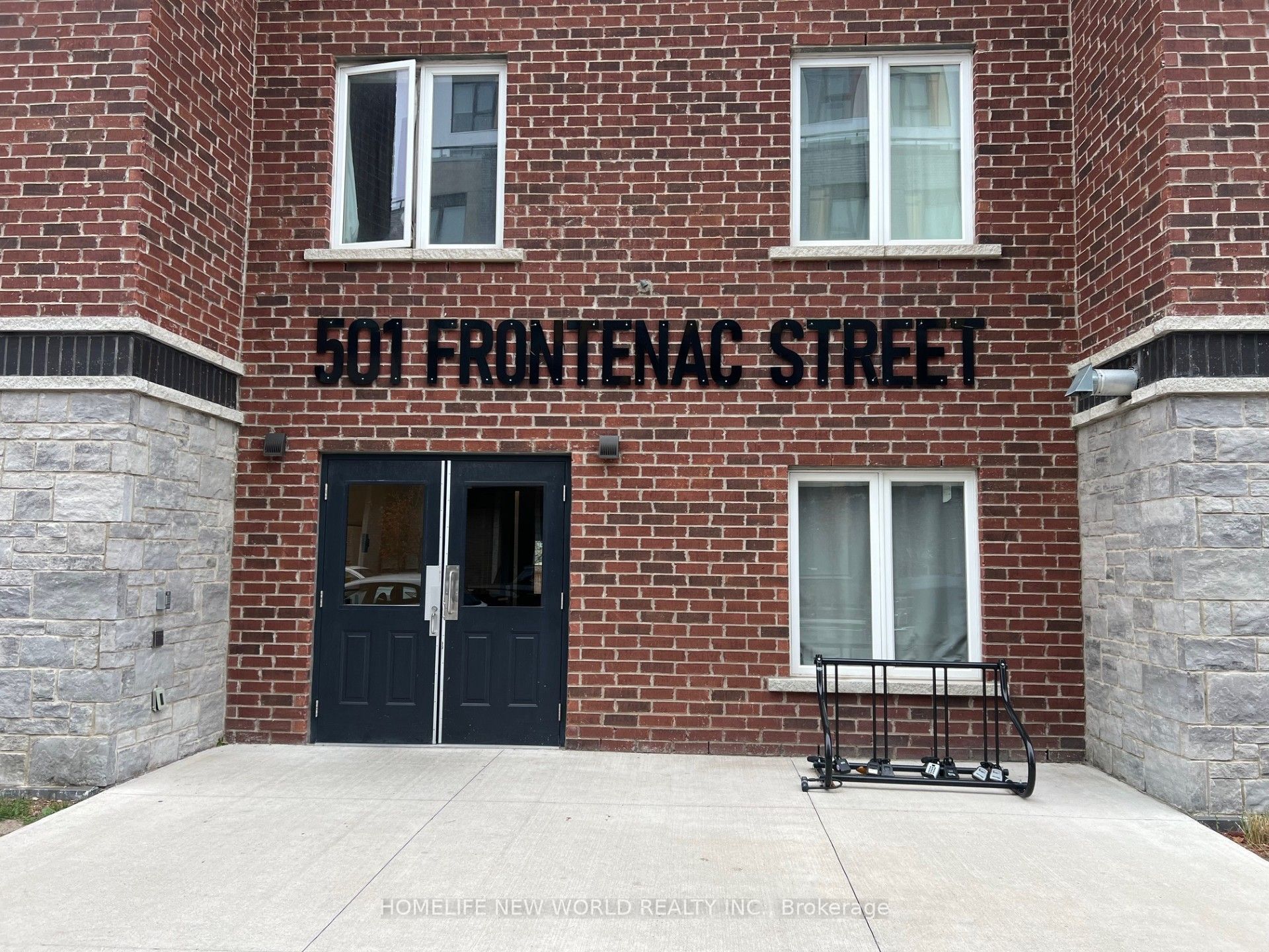 #316 - Rm 2 - 501 Frontenac Street Property Photo