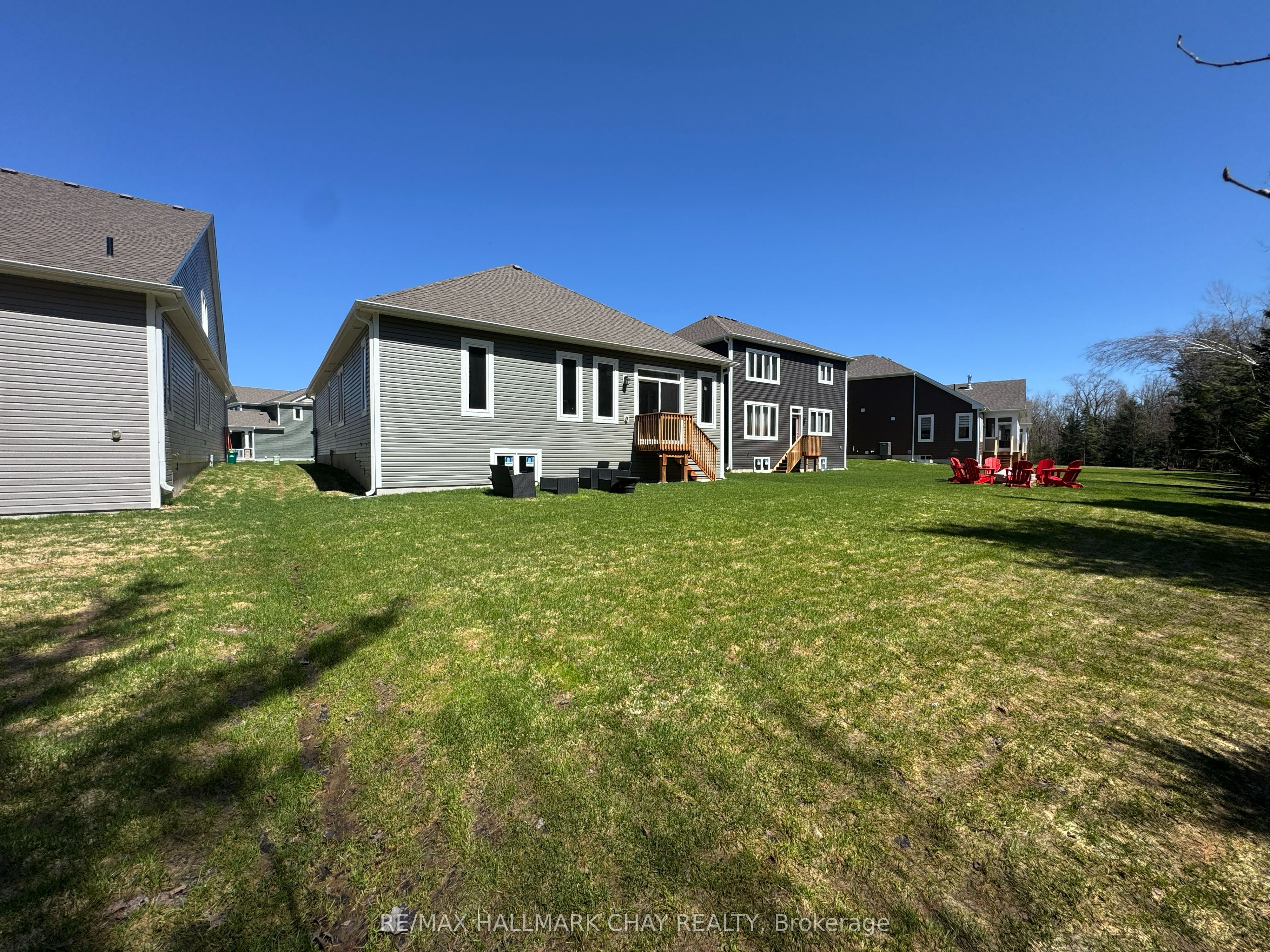 12 Dyer Crescent Property Photo 38
