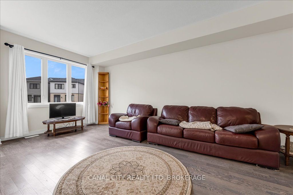 52 Keelson Street Property Photo 7