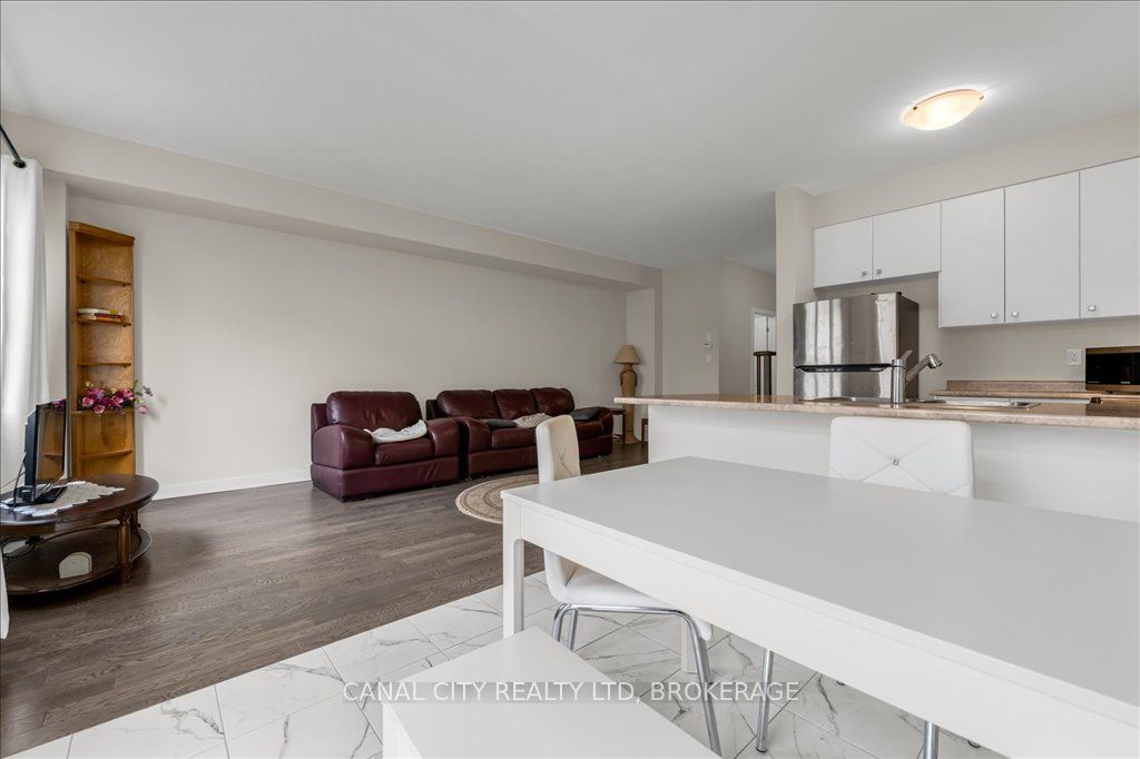 52 Keelson Street Property Photo 8