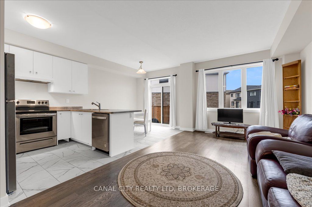 52 Keelson Street Property Photo 11