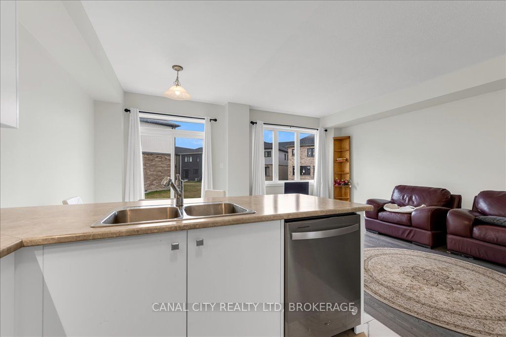 52 Keelson Street Property Photo 13