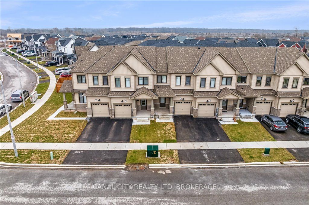 52 Keelson Street Property Photo 36