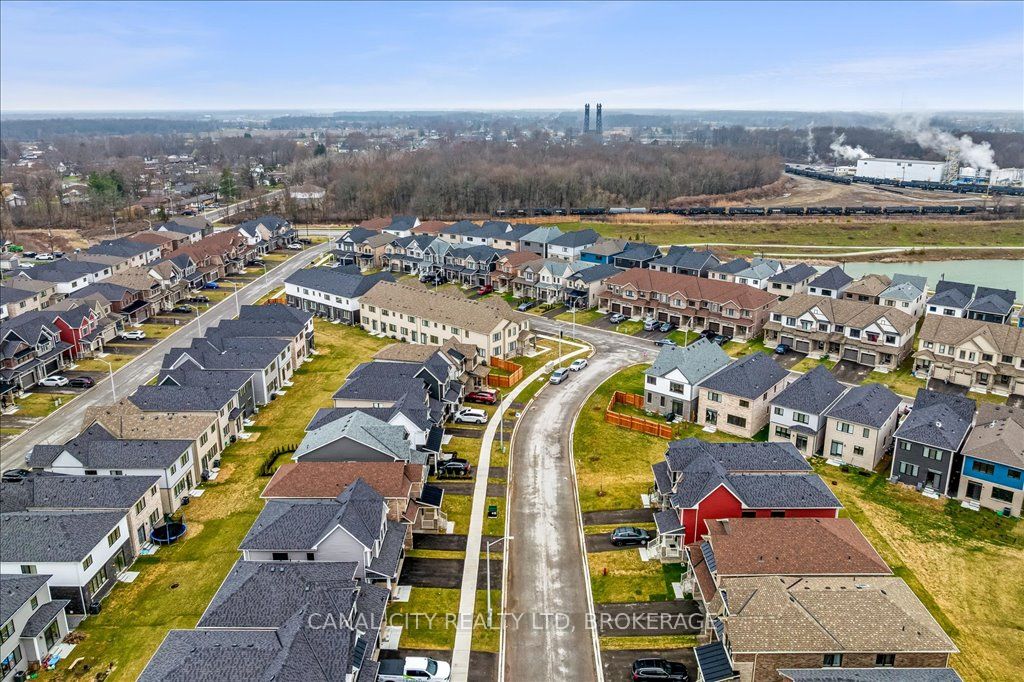 52 Keelson Street Property Photo 38