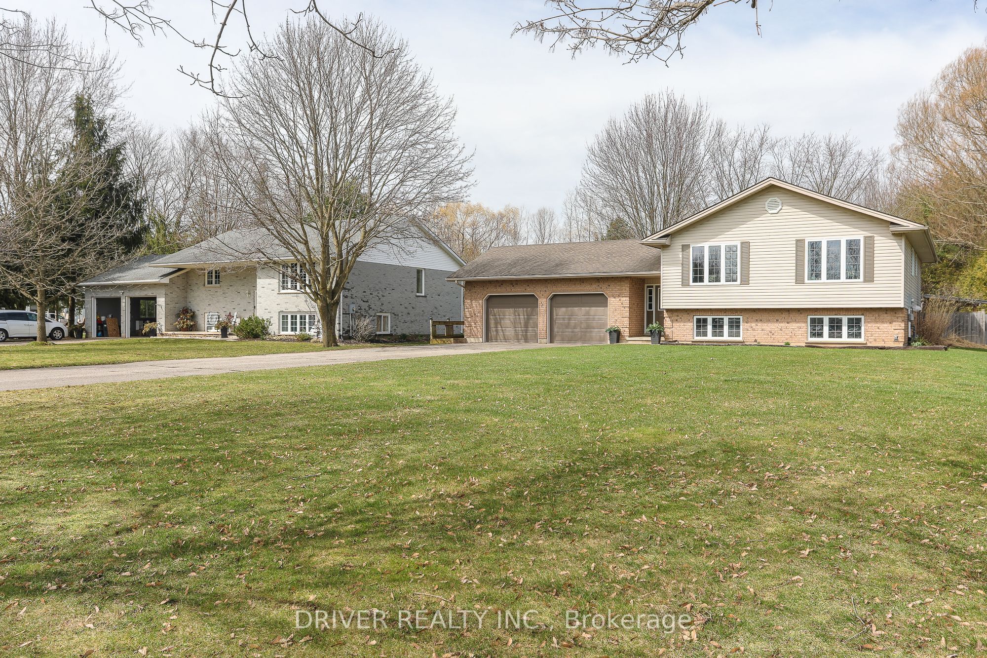 49988 Dingle Street Property Photo 2