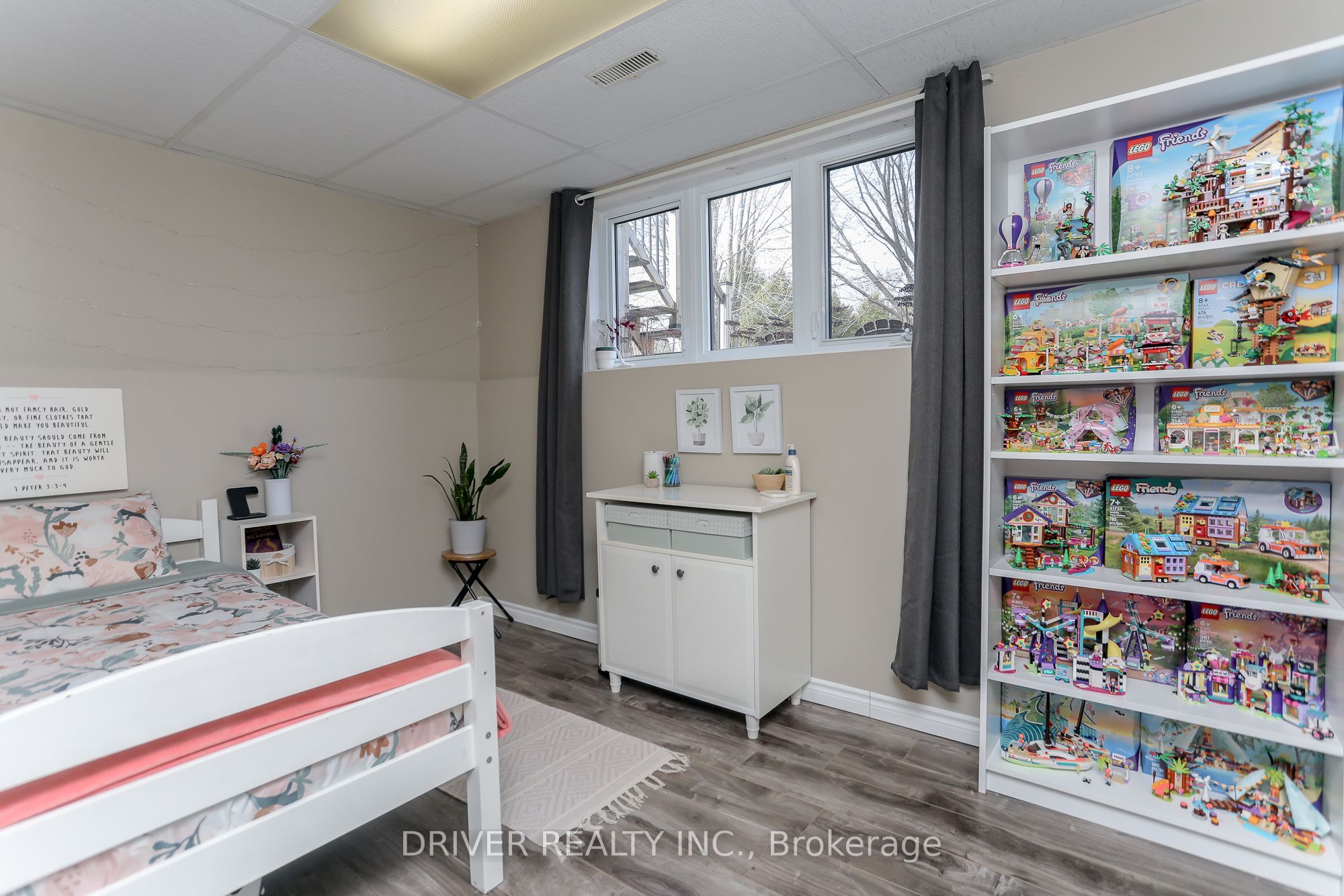 49988 Dingle Street Property Photo 18