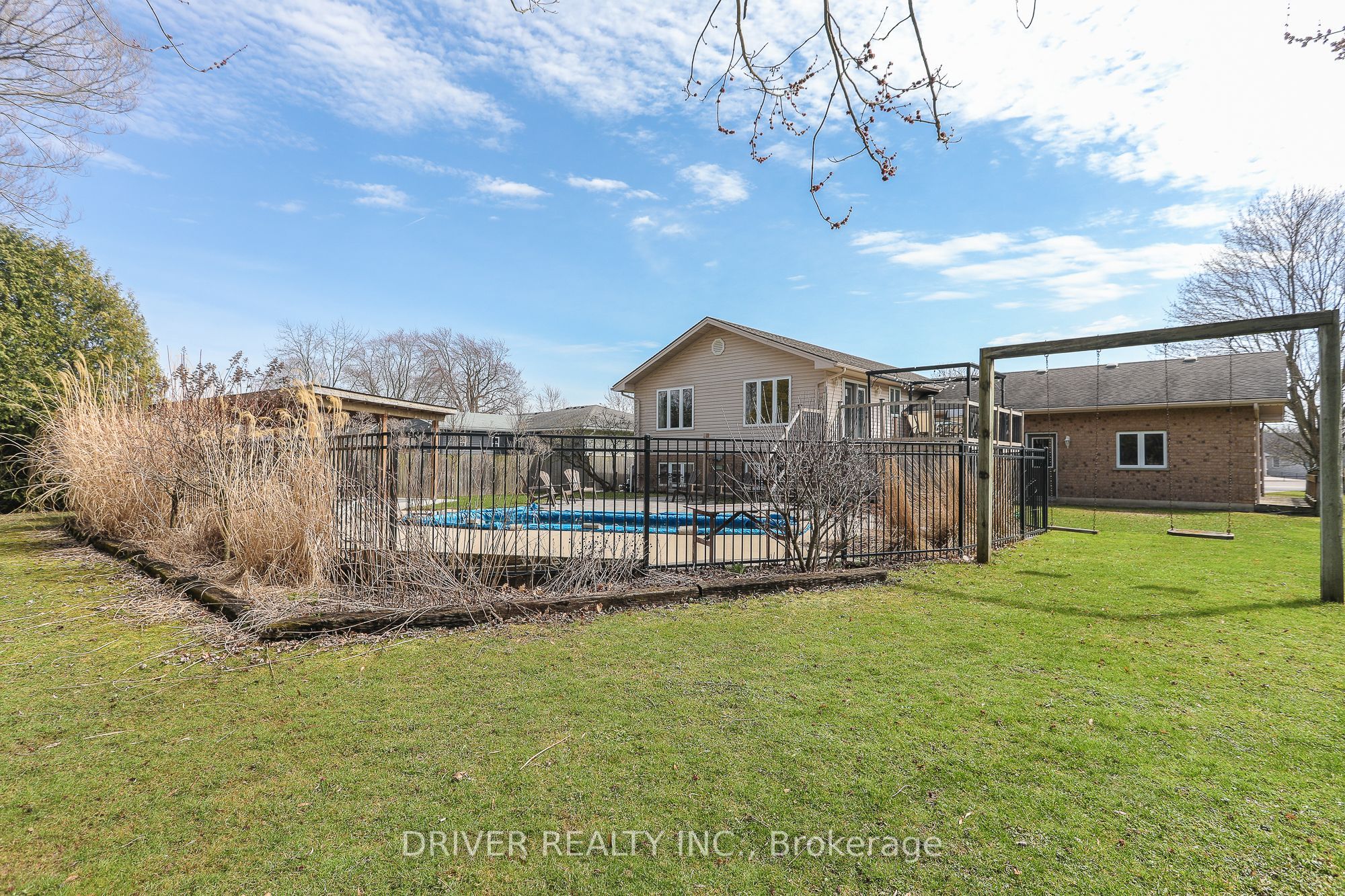 49988 Dingle Street Property Photo 23