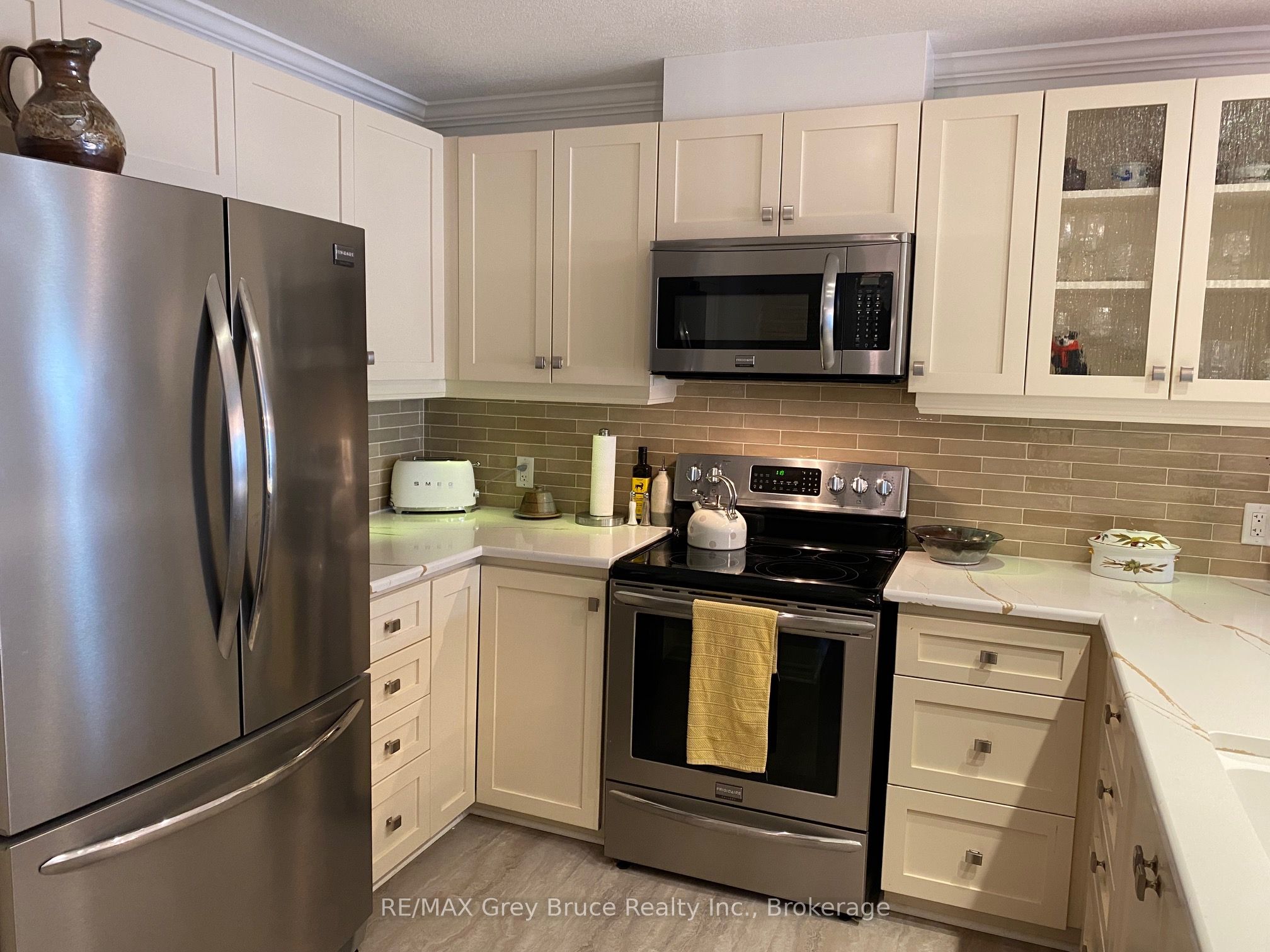 #104 - 1050 1st Avenue Property Photo 13