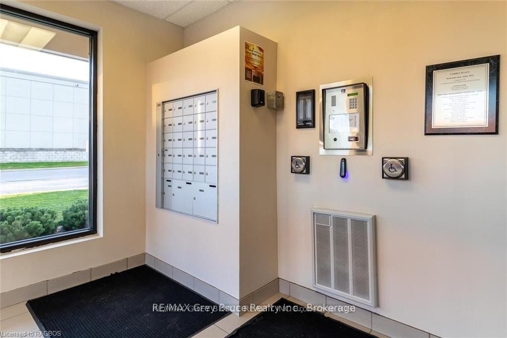 #104 - 1050 1st Avenue Property Photo 25