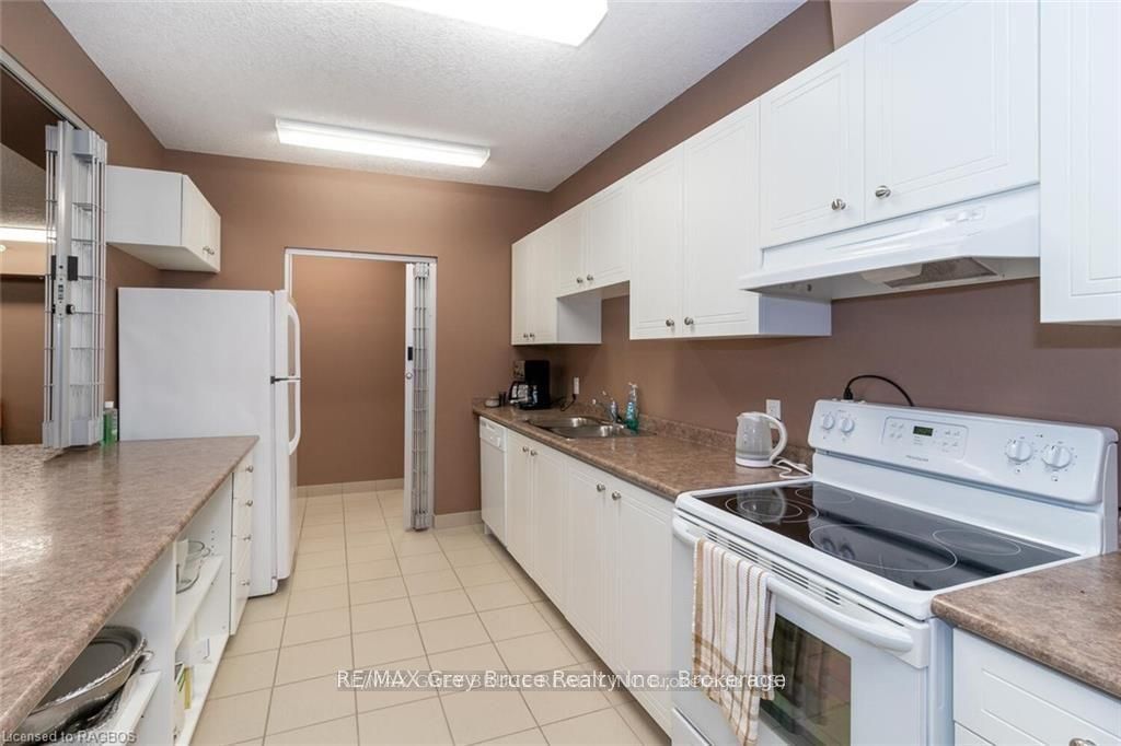 #104 - 1050 1st Avenue Property Photo 29