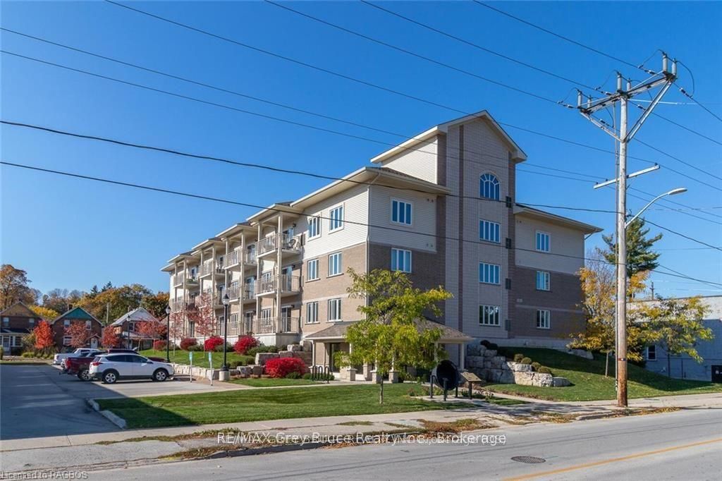 #104 - 1050 1st Avenue Property Photo 34