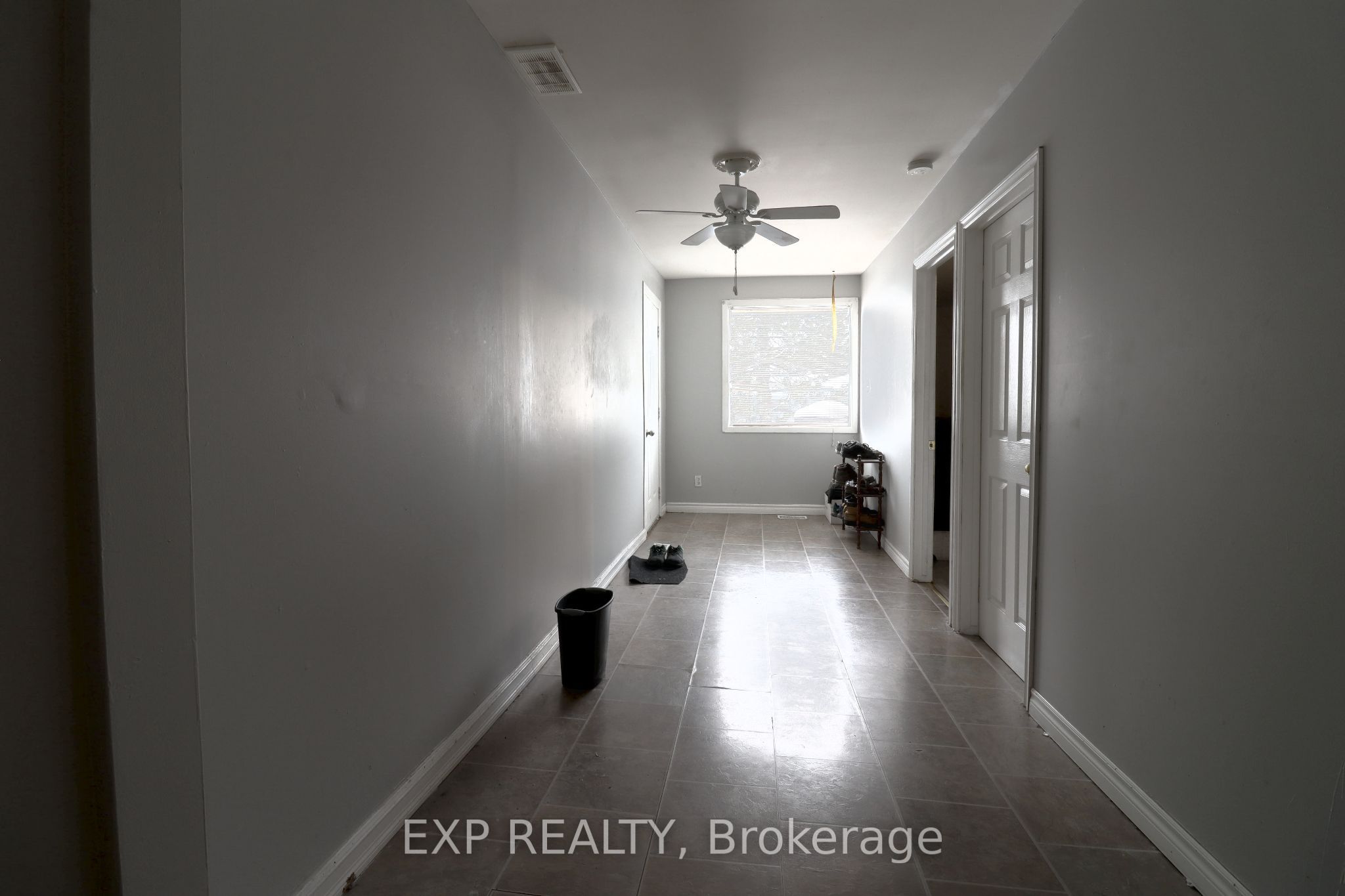 53 Main Street E Property Photo 5