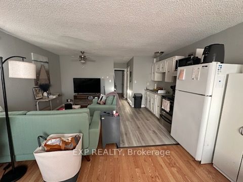 53 Main Street E Property Photo 11