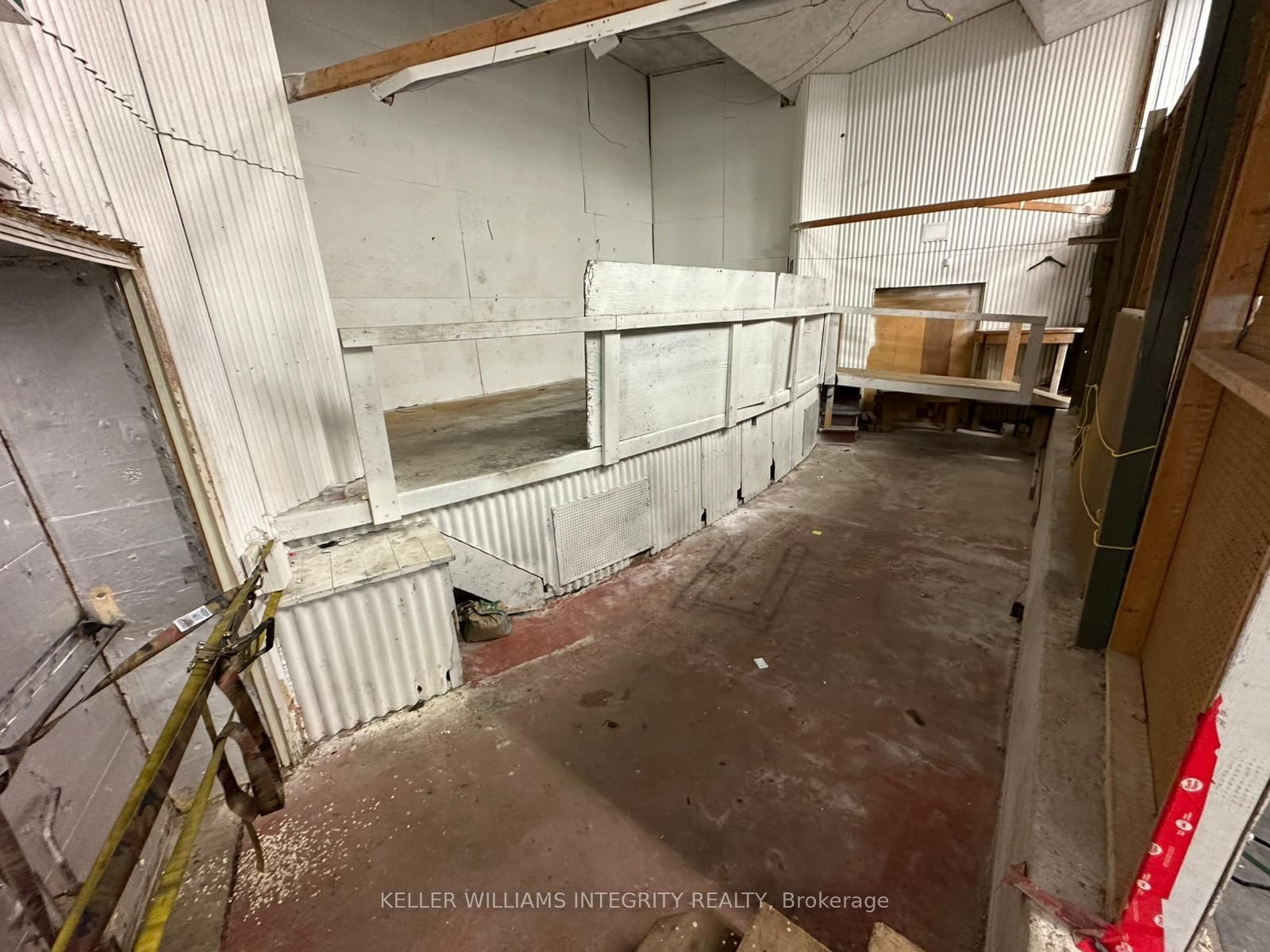 561 St Lawrence Street Property Photo 9