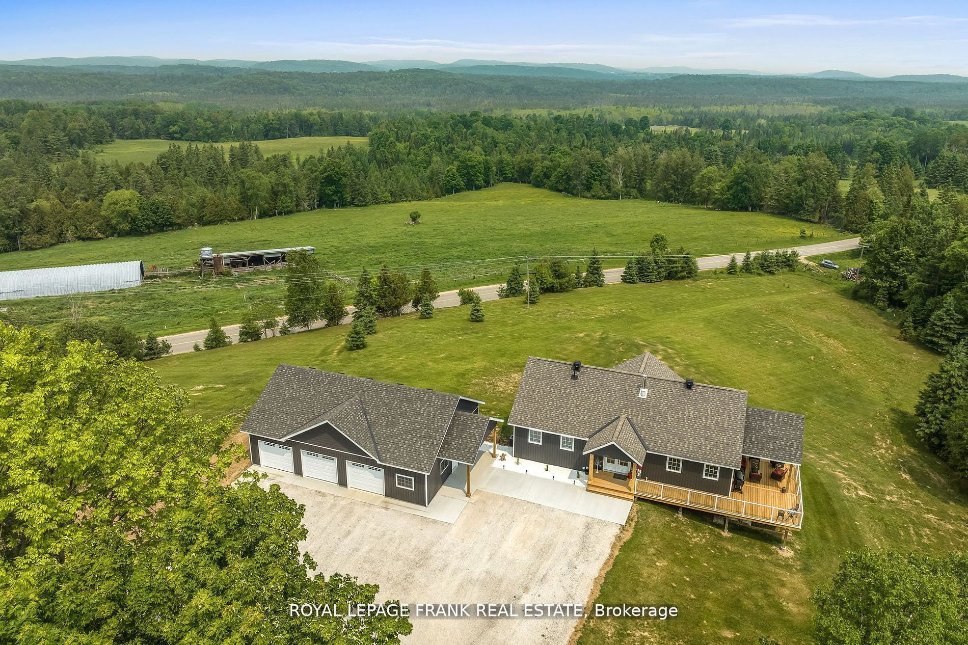 370 Detlor Road Property Photo