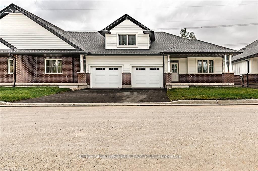 #28 - 175 Glengariff Drive Property Photo