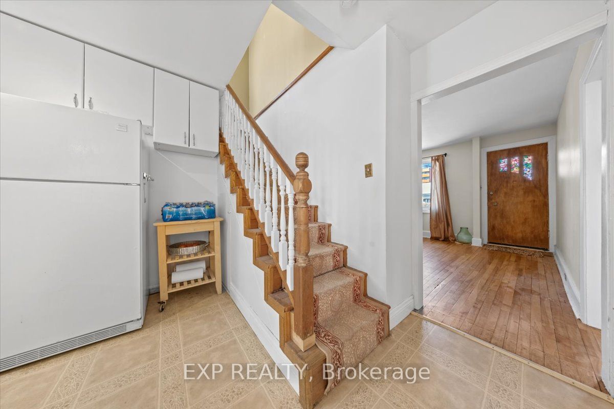 146 Laval Street Property Photo 6