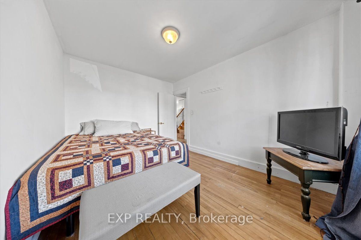 146 Laval Street Property Photo 17