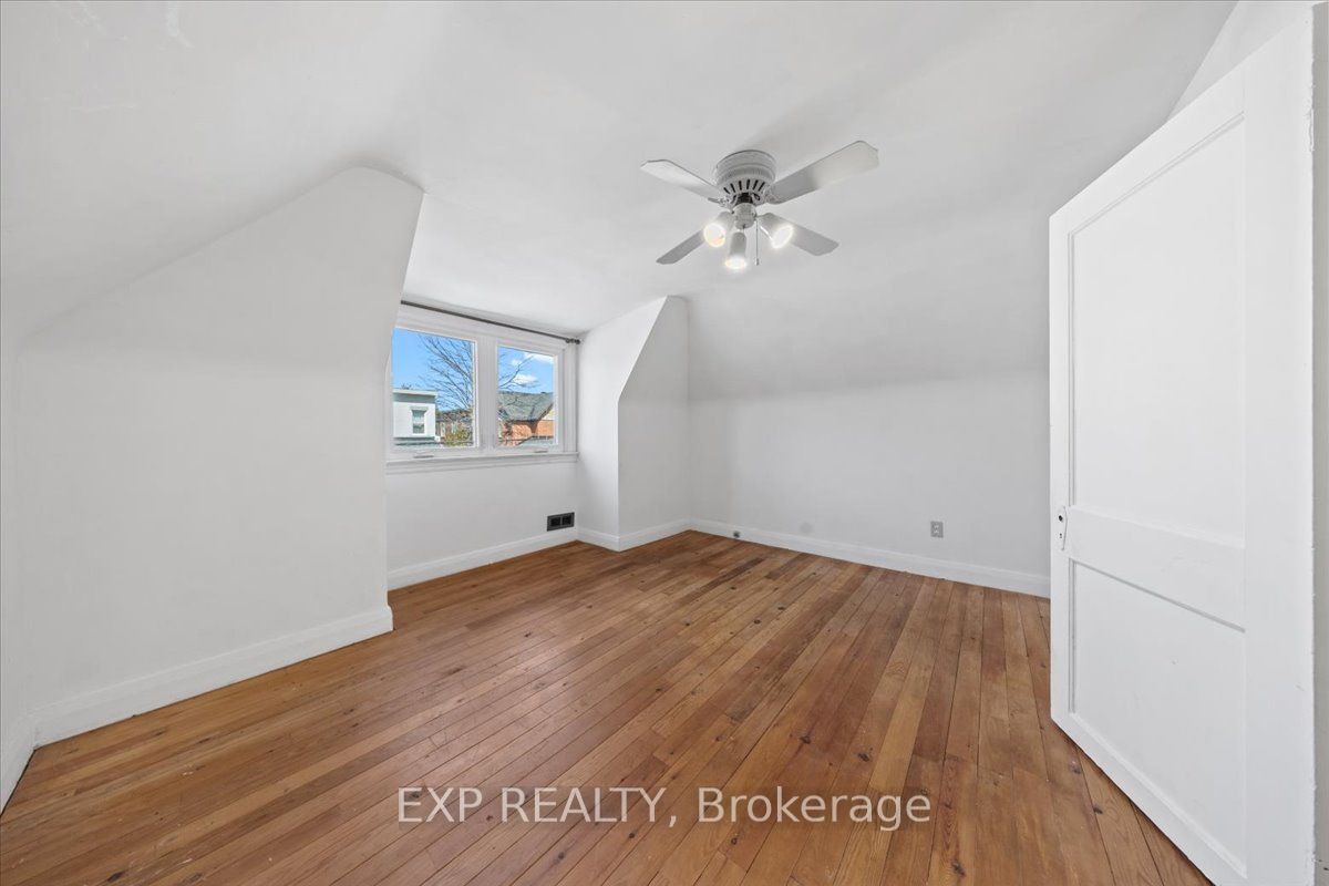 146 Laval Street Property Photo 22
