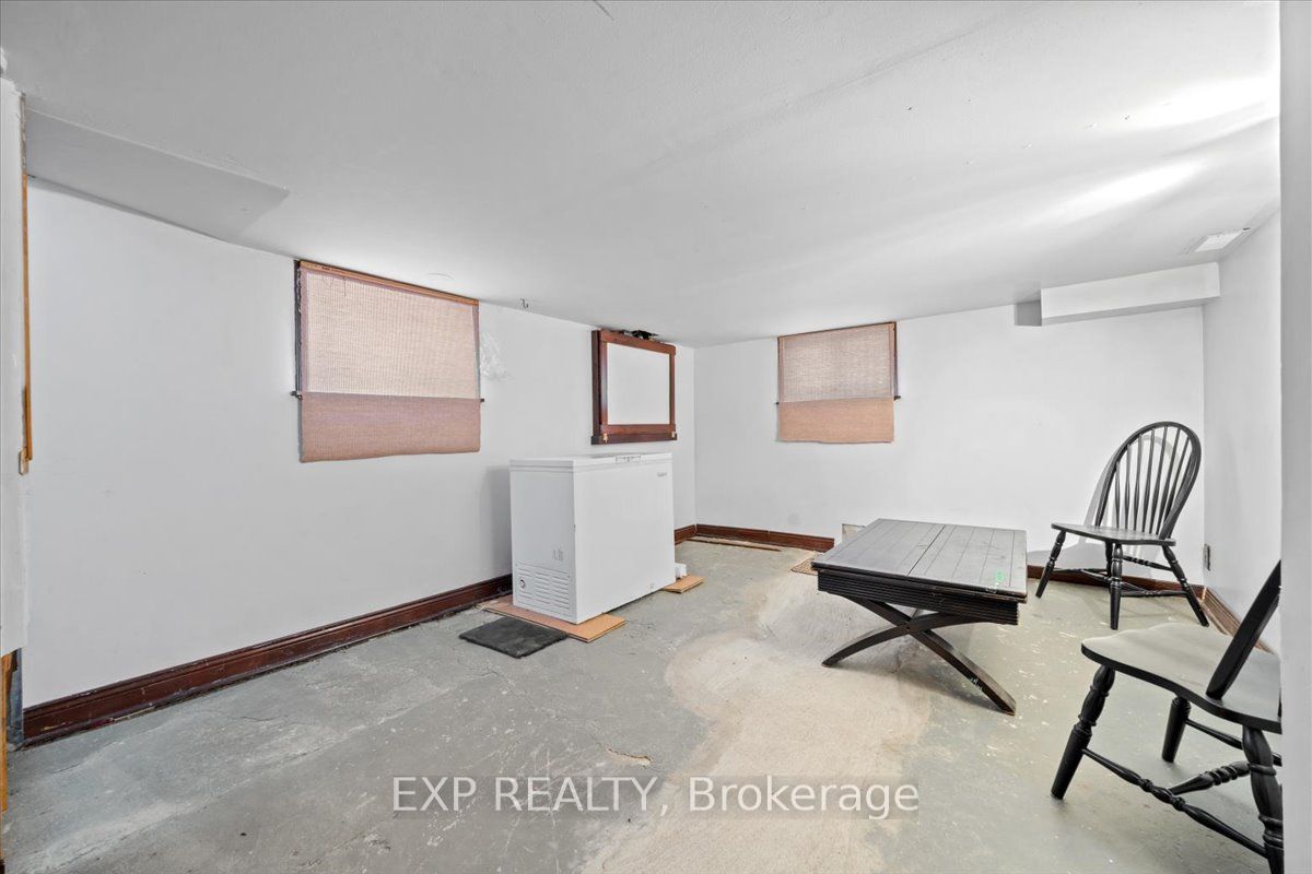 146 Laval Street Property Photo 25