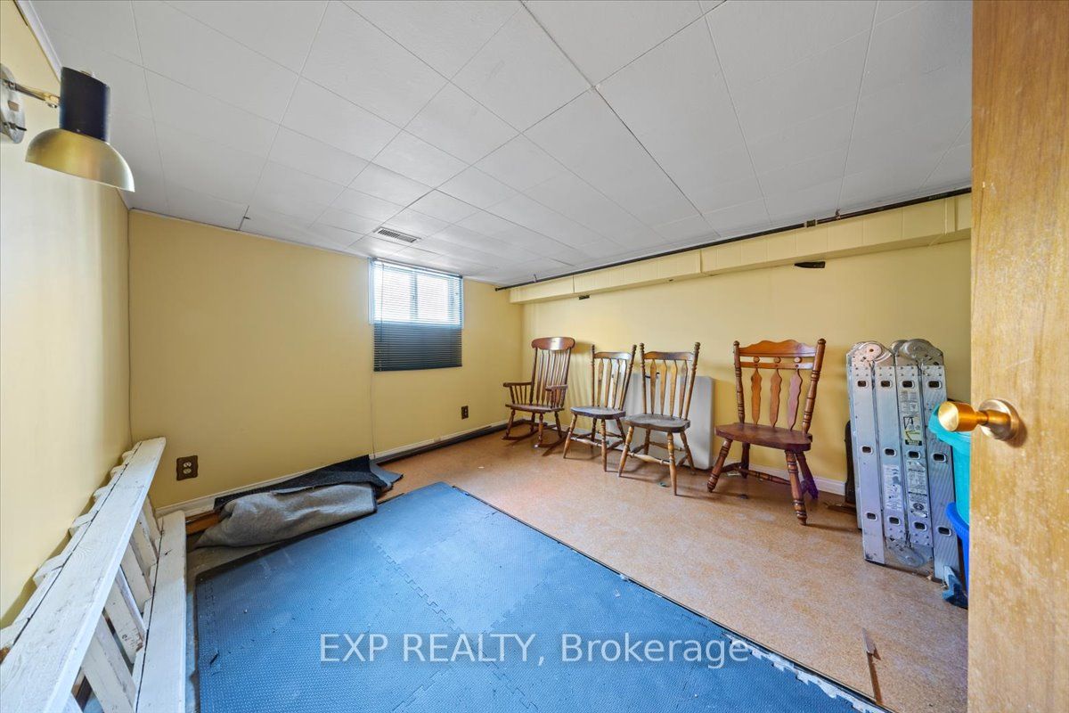 146 Laval Street Property Photo 28
