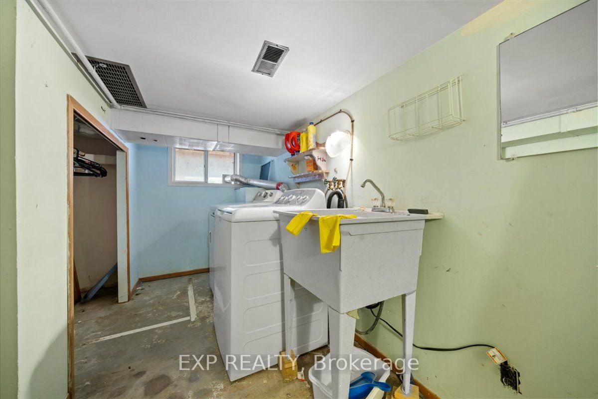 146 Laval Street Property Photo 30