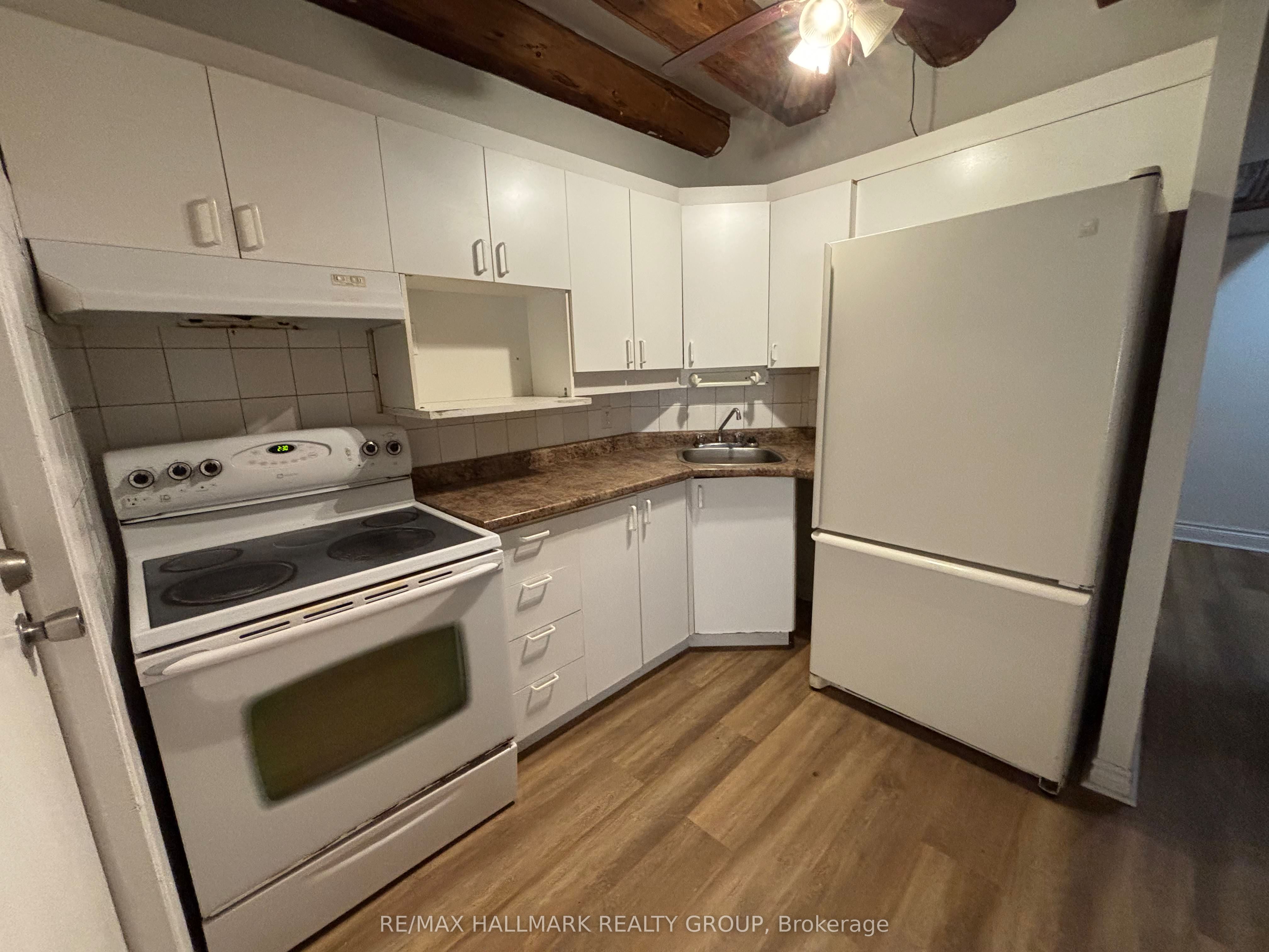 149 Daly Avenue B Property Photo 7