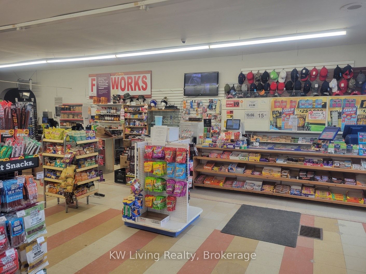 7489 Highway-35 Property Photo 2