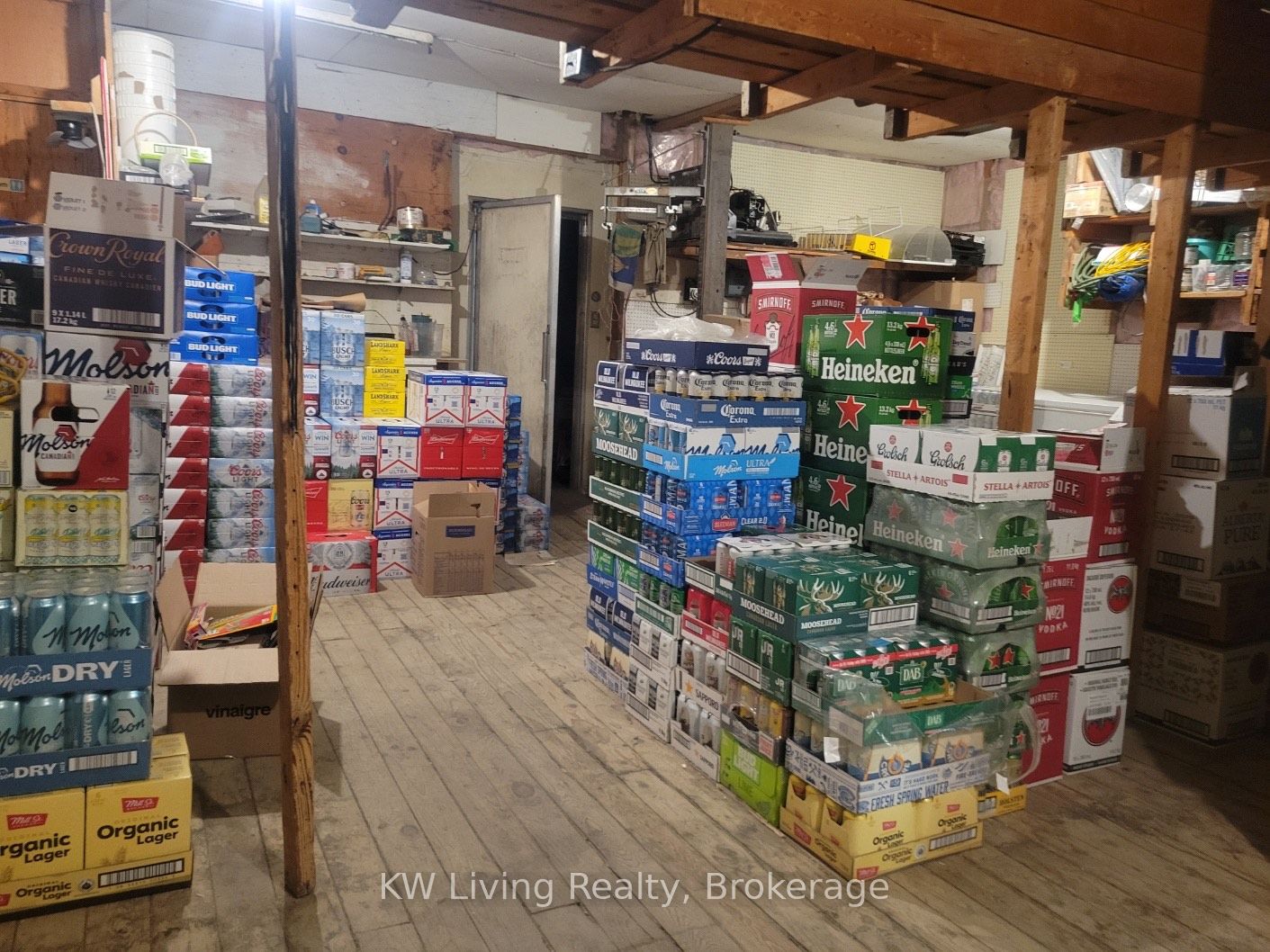 7489 Highway-35 Property Photo 3