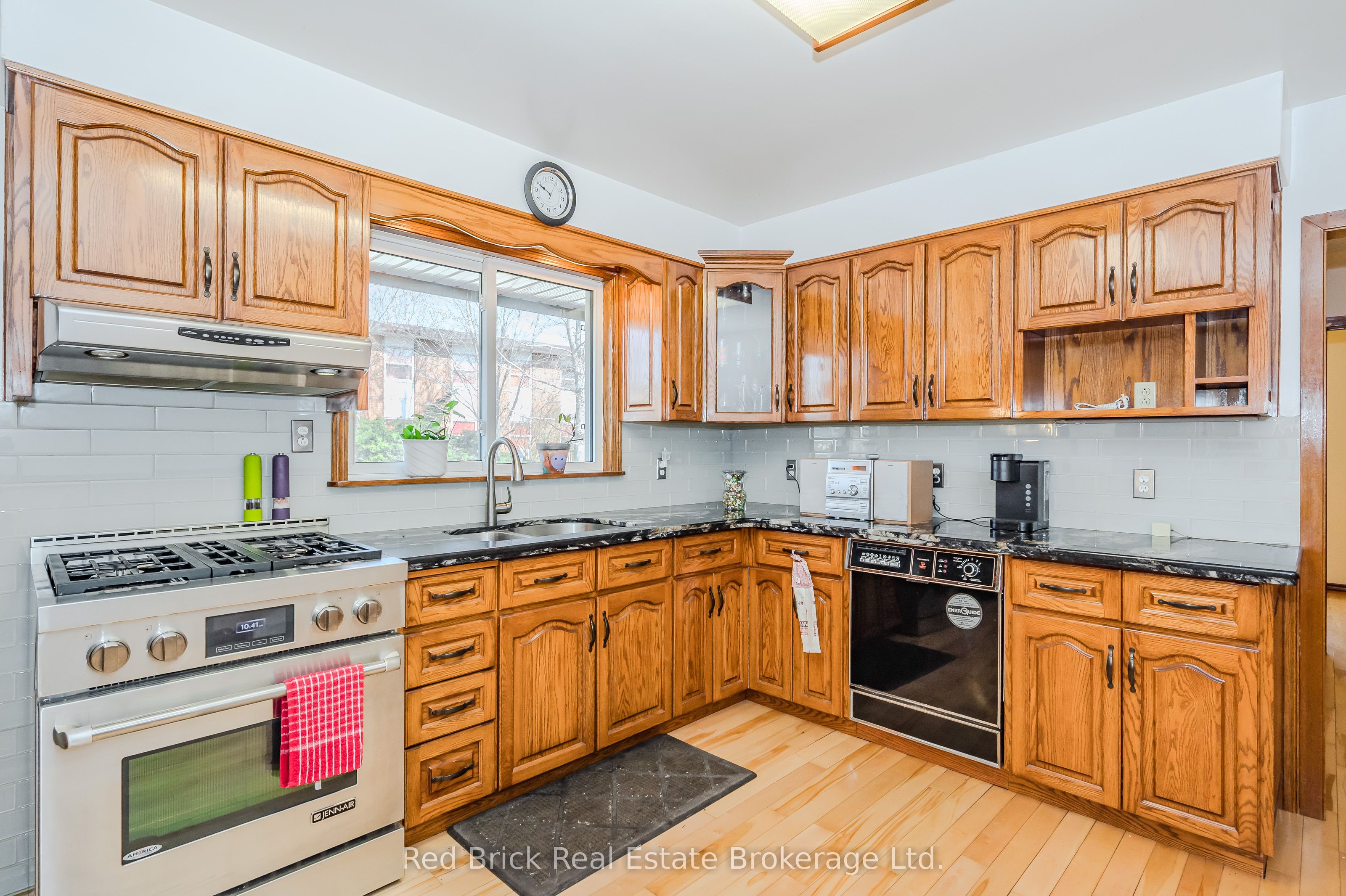 267 Metcalfe Street Property Photo 16