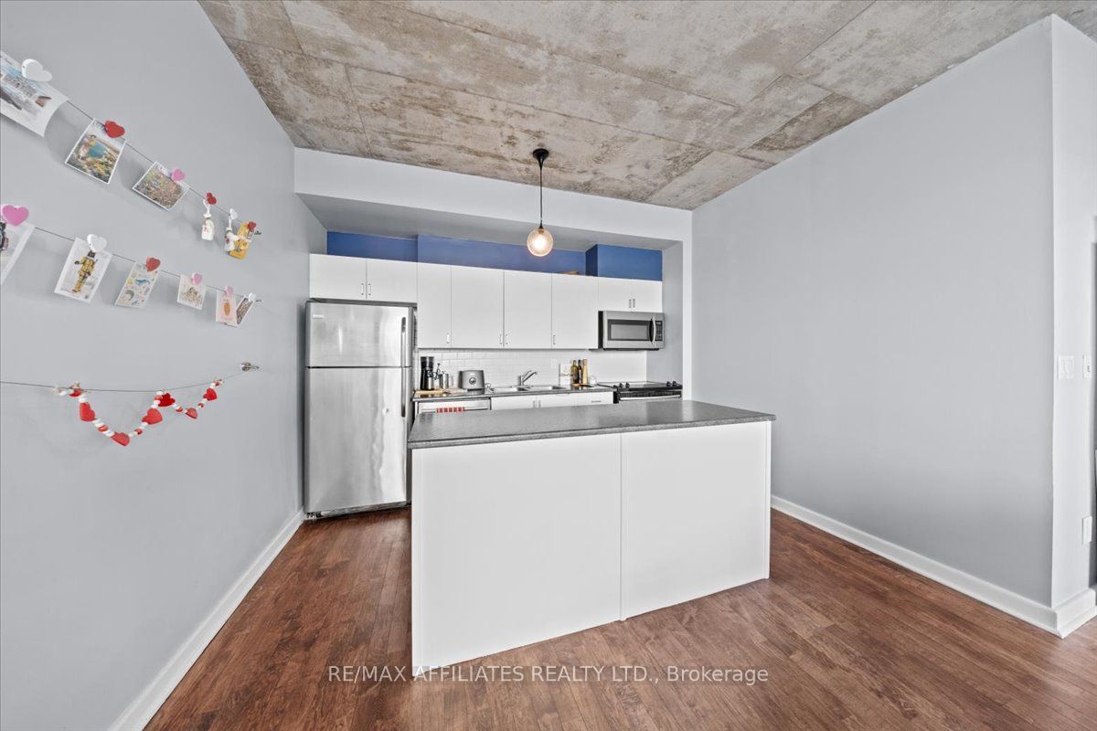 180 York Street 201 Property Photo 7