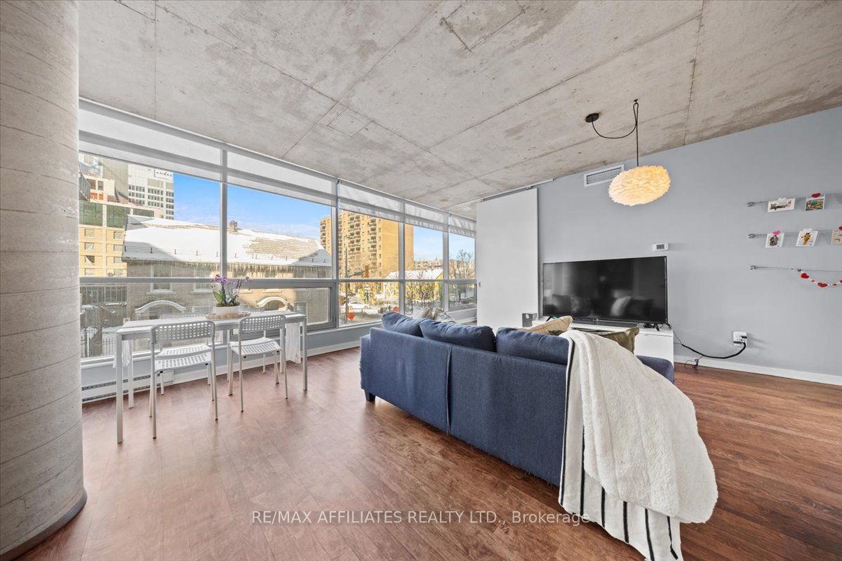180 York Street 201 Property Photo 8