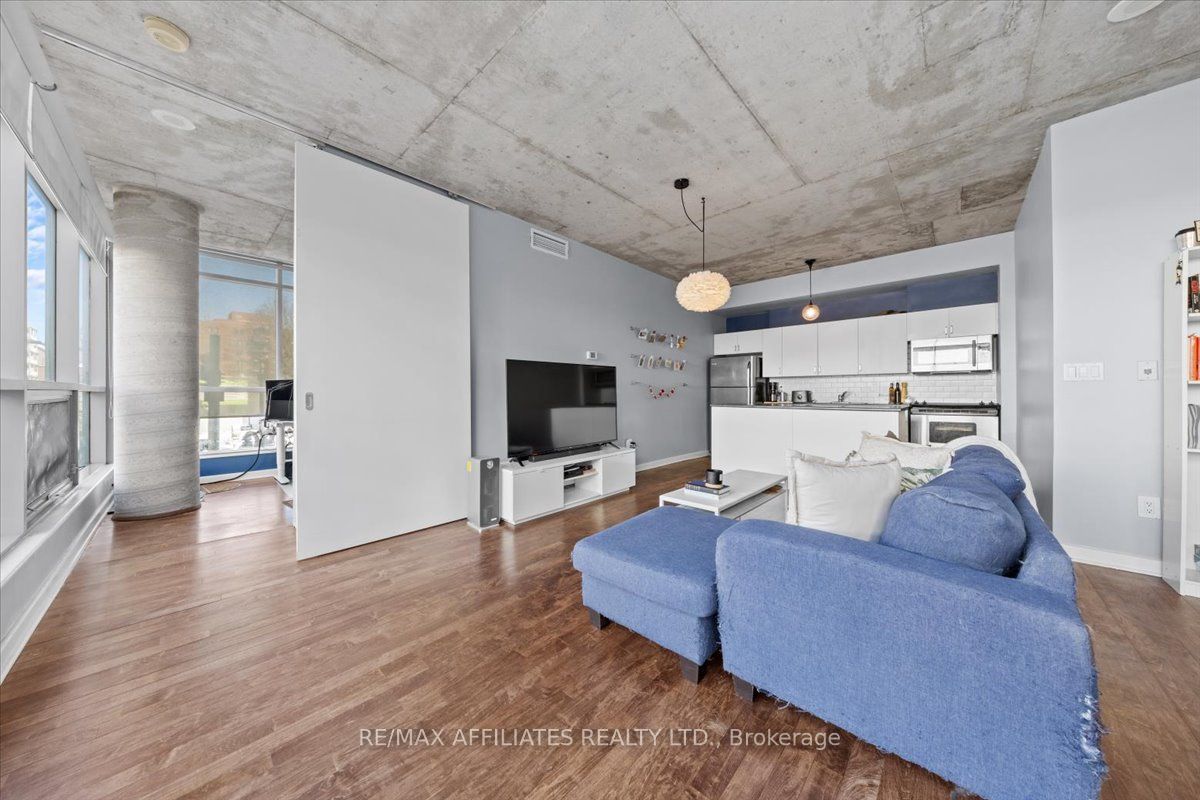 180 York Street 201 Property Photo 11