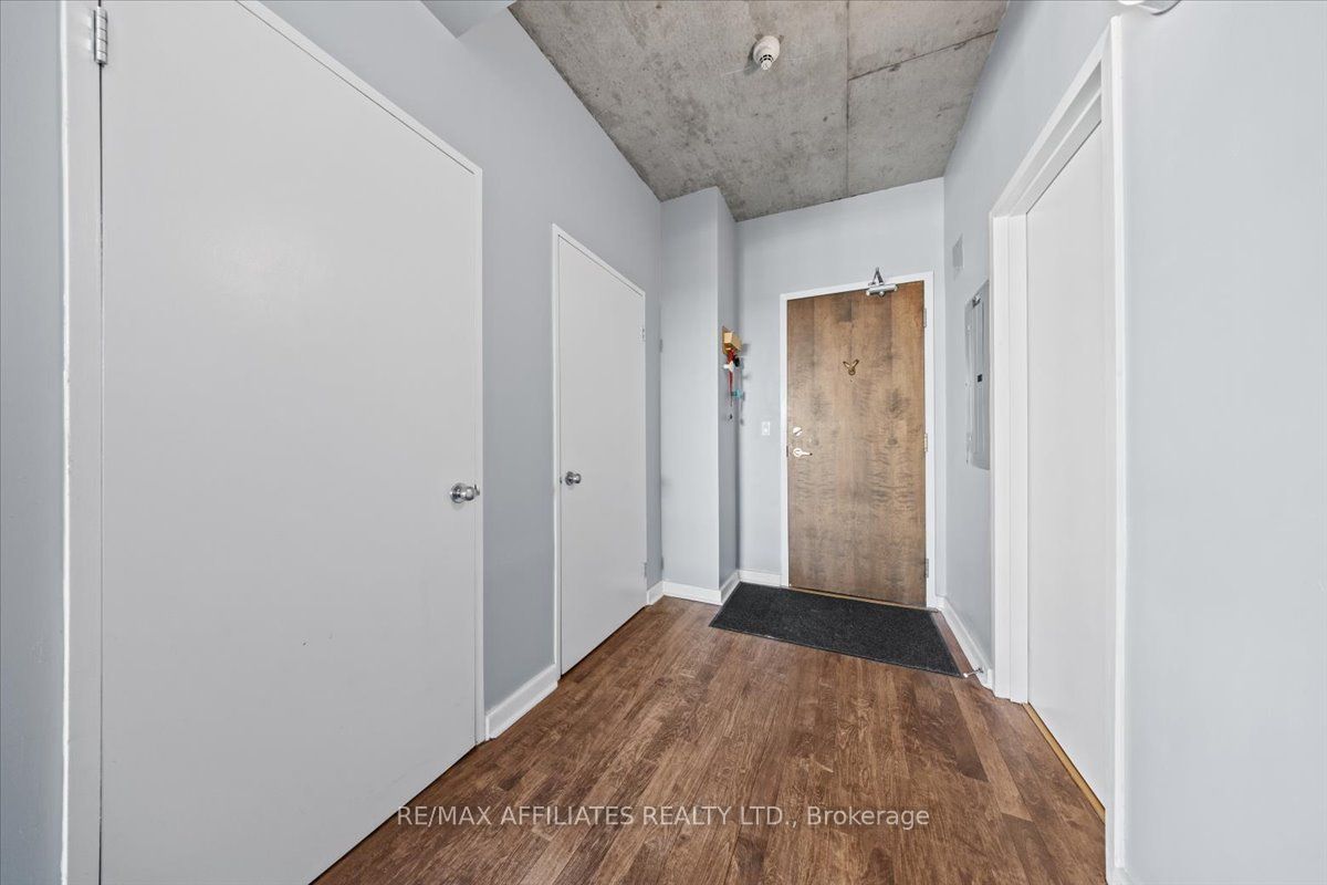 180 York Street 201 Property Photo 21