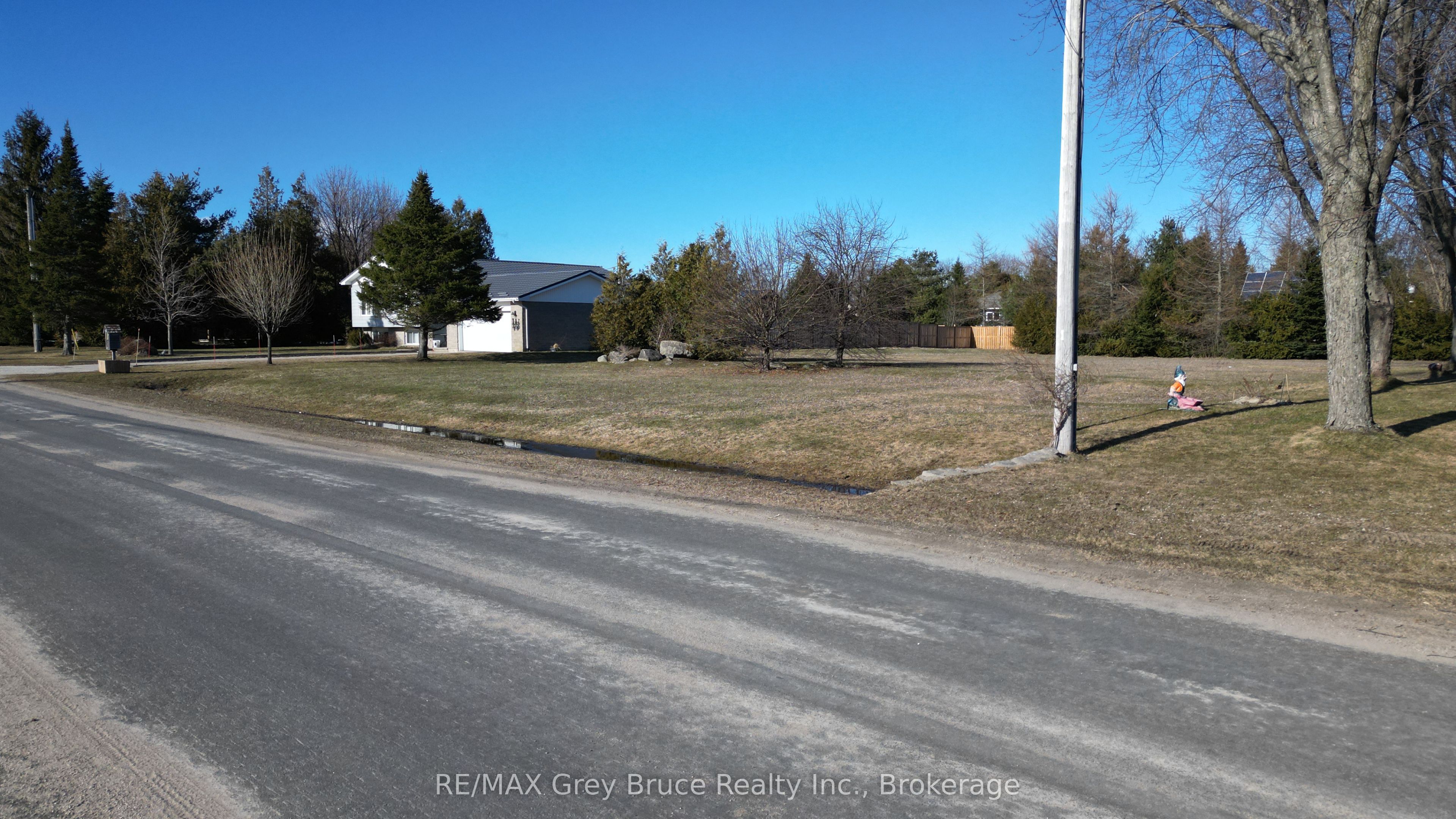 15 Bayfield Street Property Photo 5