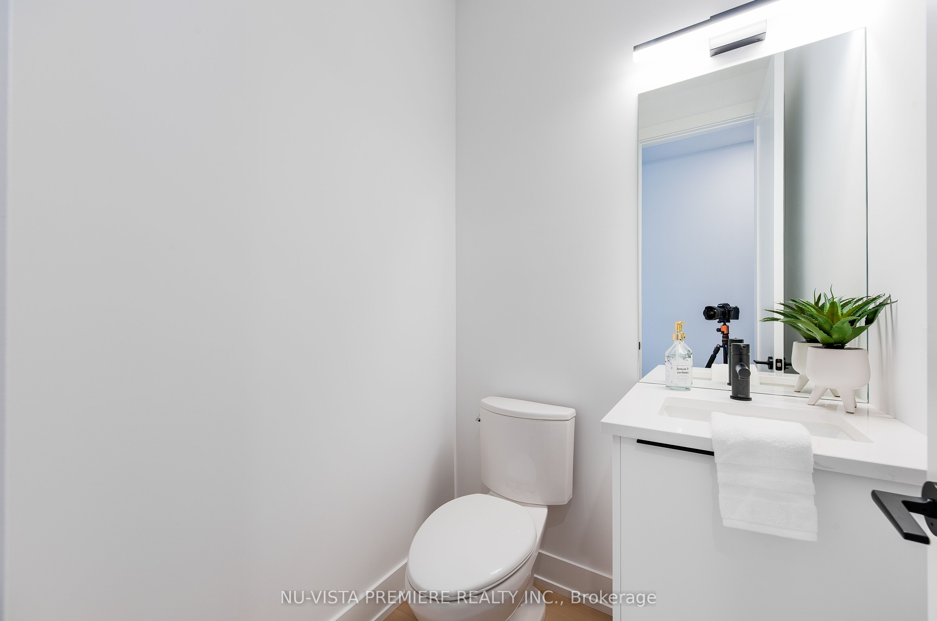 1175 Riverbend Rd Property Photo 19