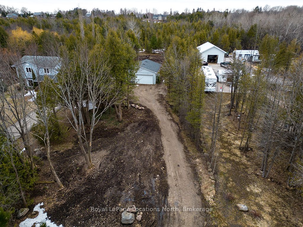 237 Lake Shore Rd Property Photo 2