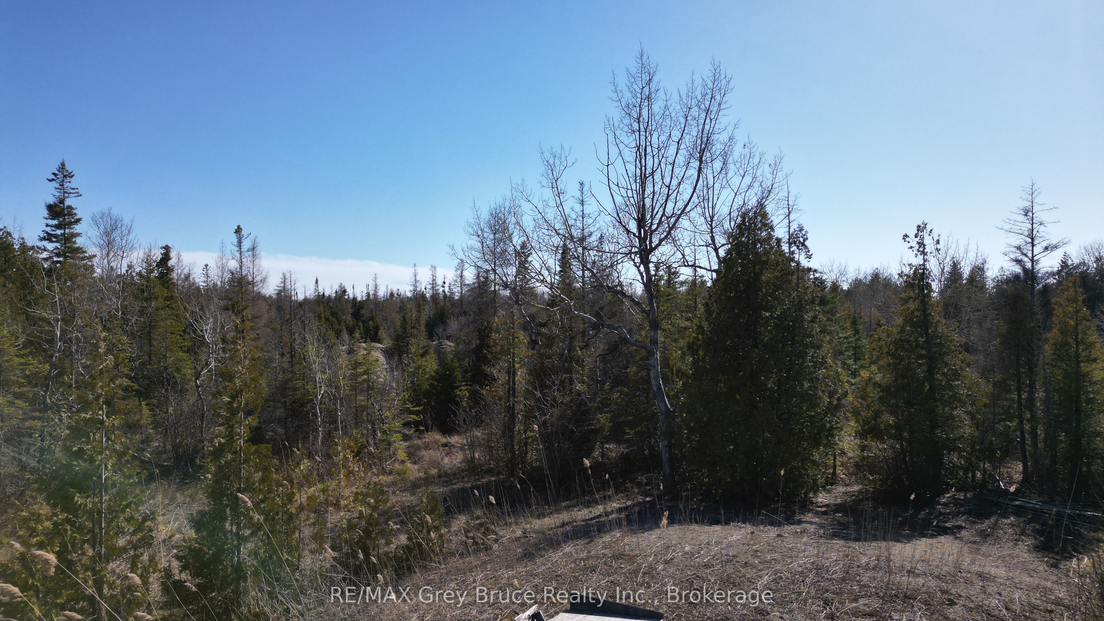 743 Spry Road Property Photo 2