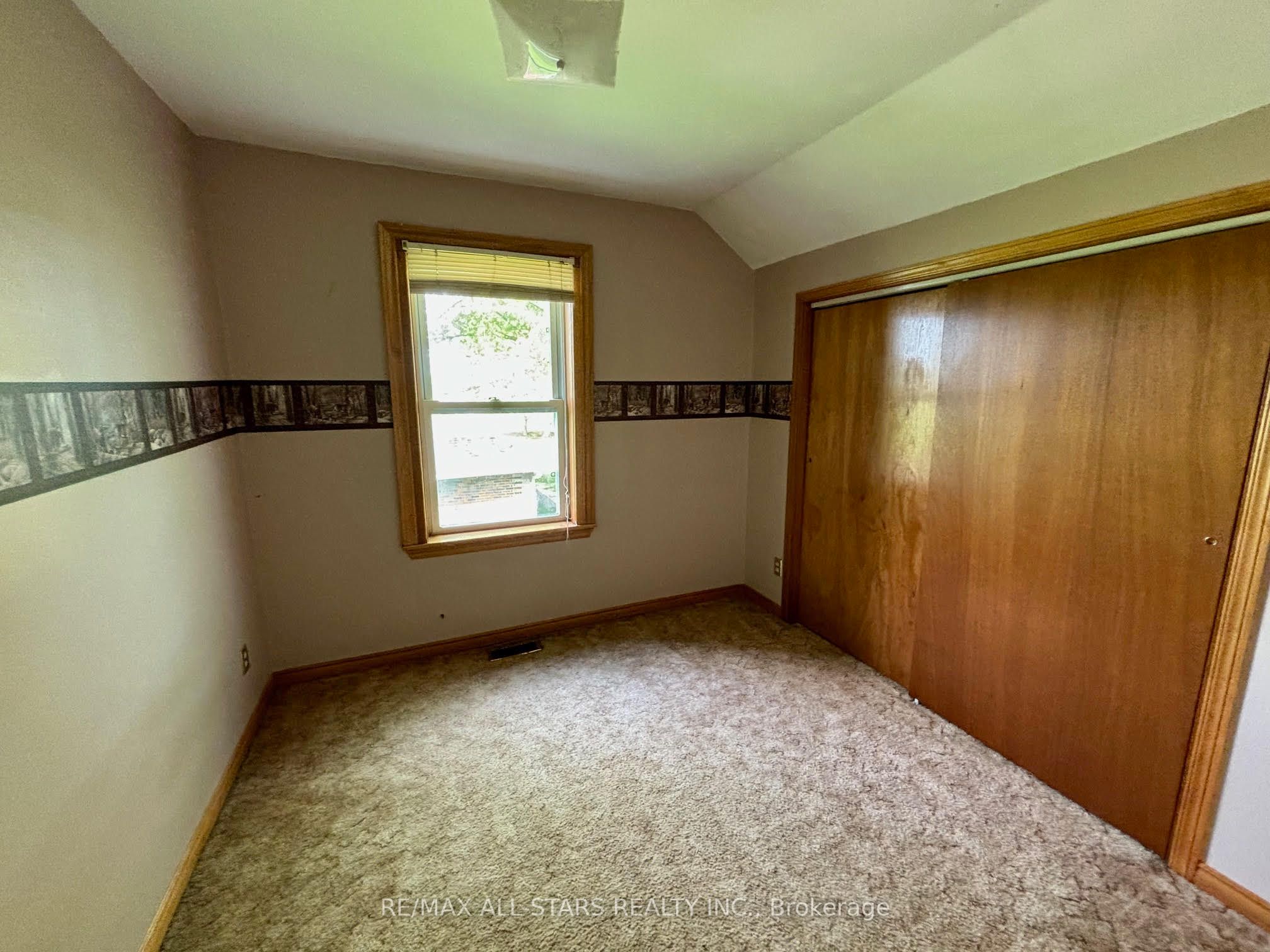 894 Hwy 7 Property Photo 6