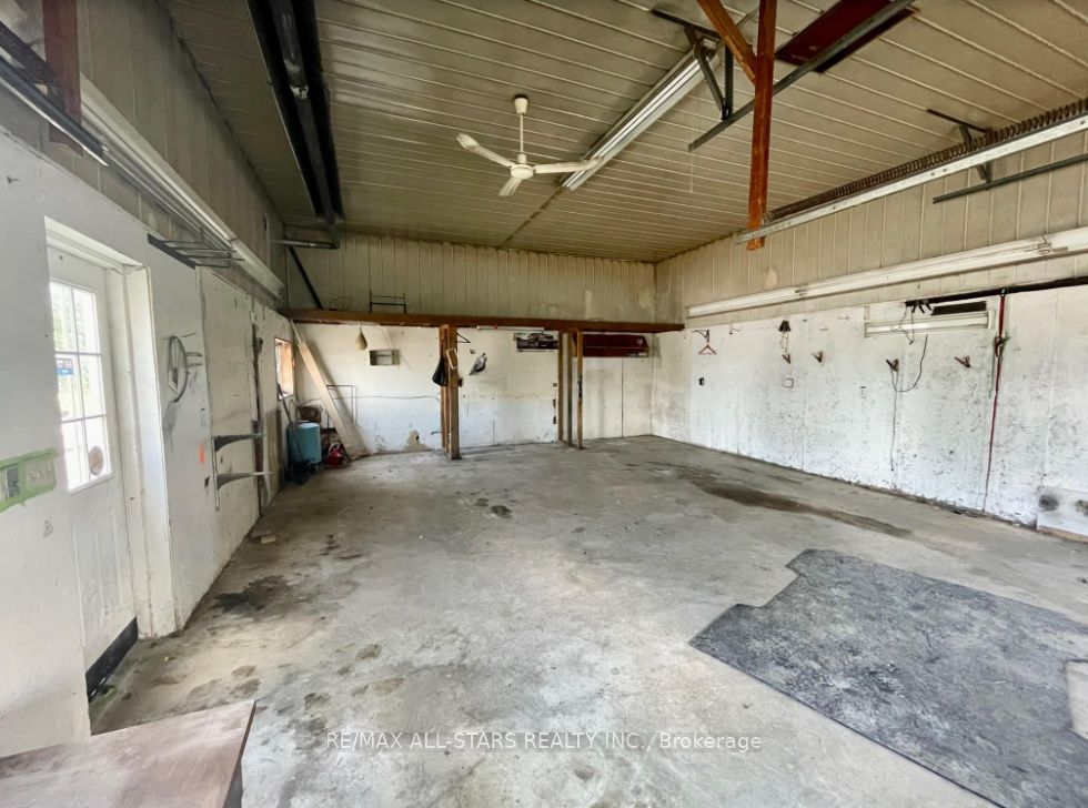 894 Hwy 7 Property Photo 11