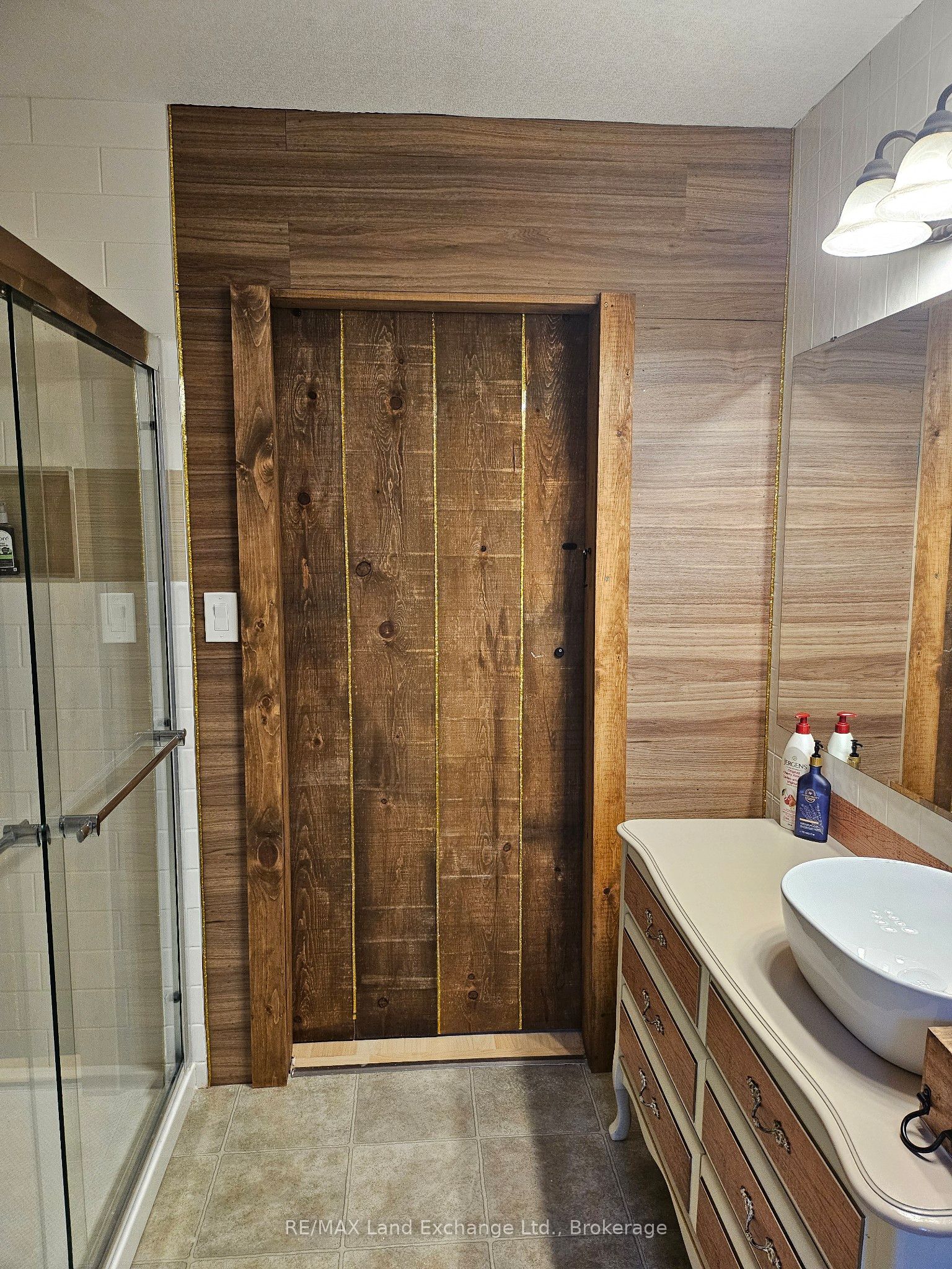 12 Clinton Street Property Photo 8