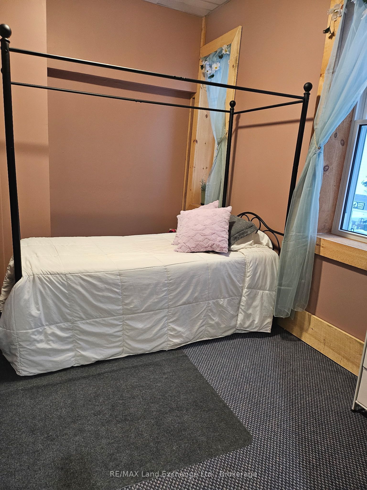 12 Clinton Street Property Photo 14