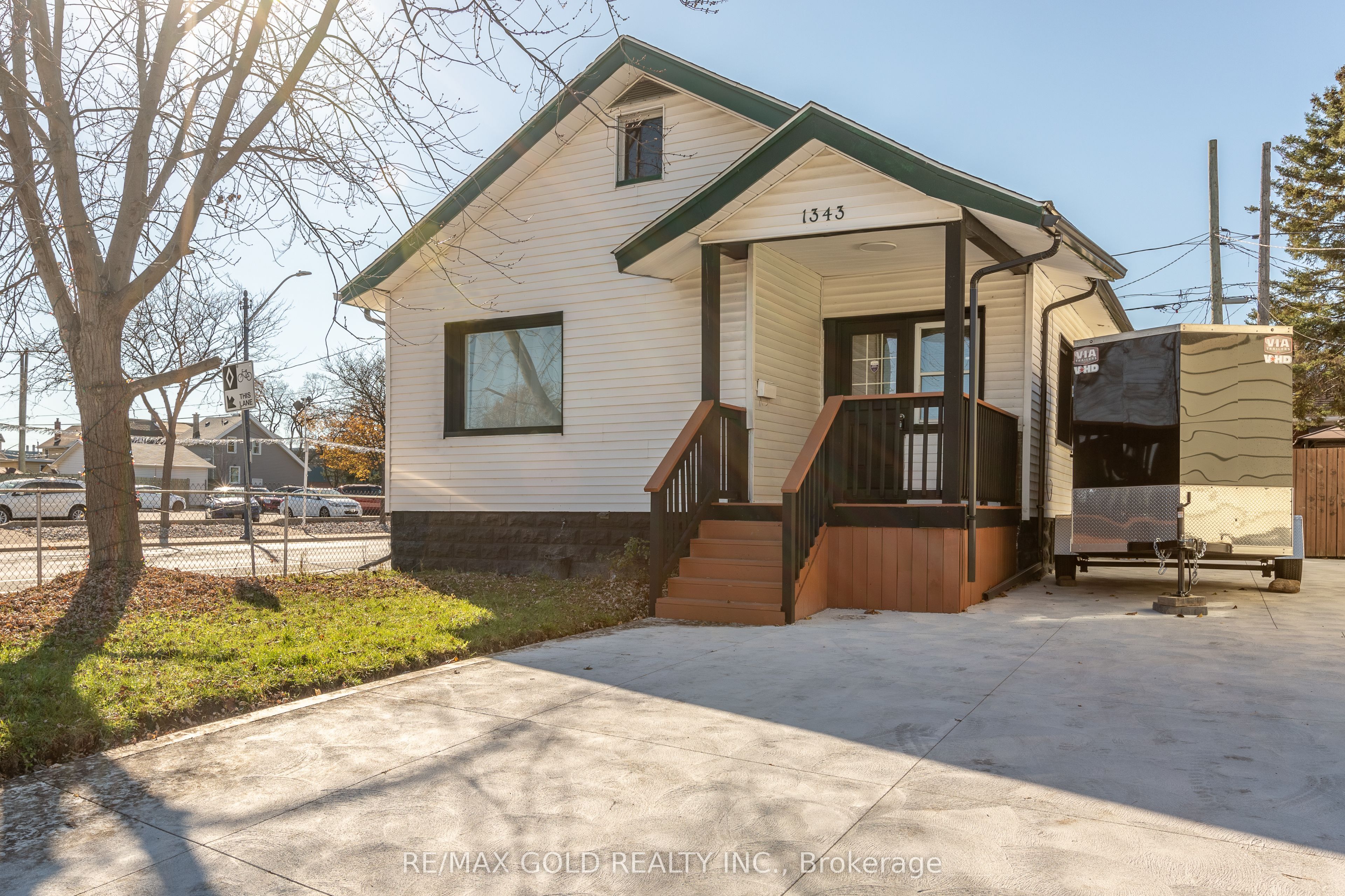 1343 Lillian Avenue Property Photo