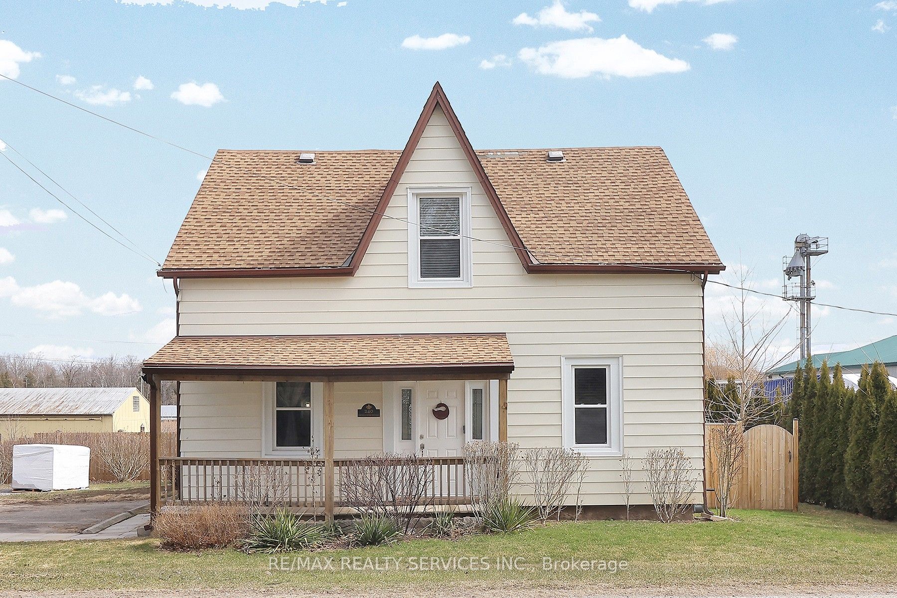 240 Freelton Road Property Photo 1