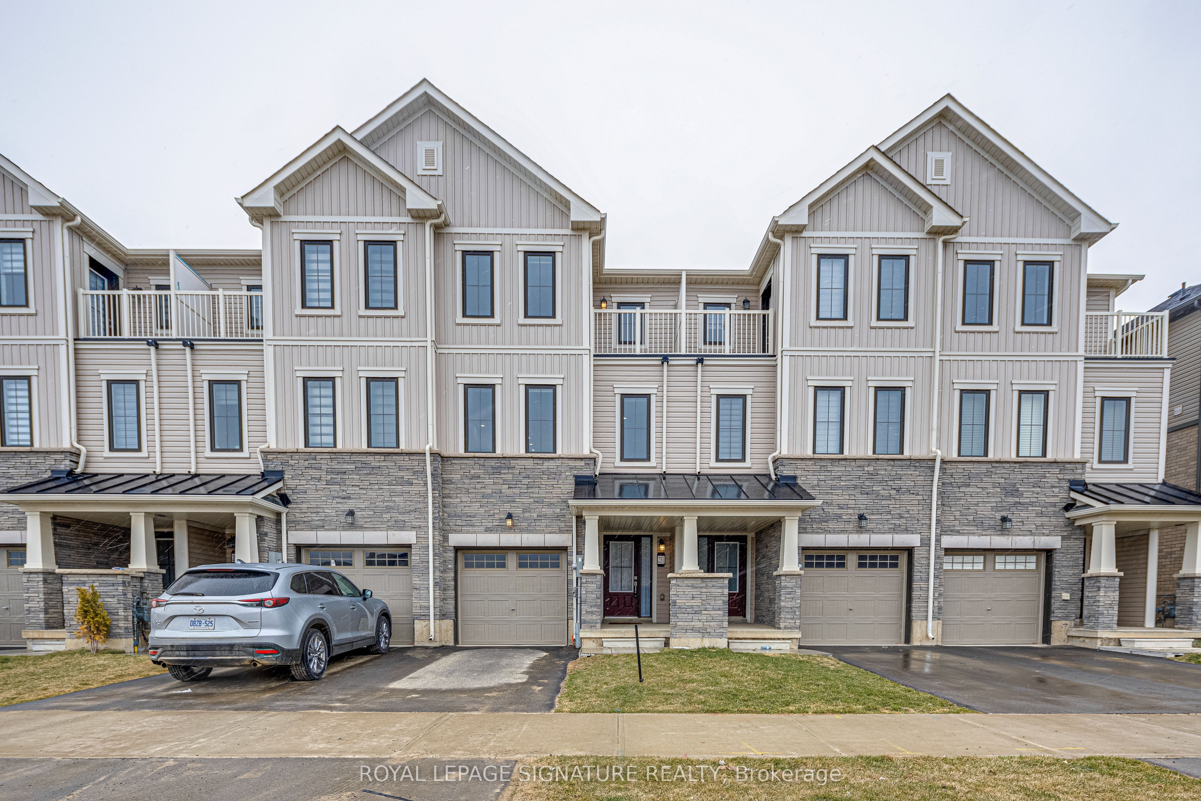 231 Gillespie Drive Property Photo