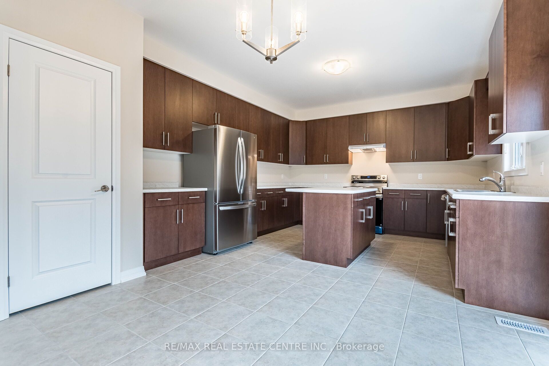 88 Acacia Road Property Photo 10