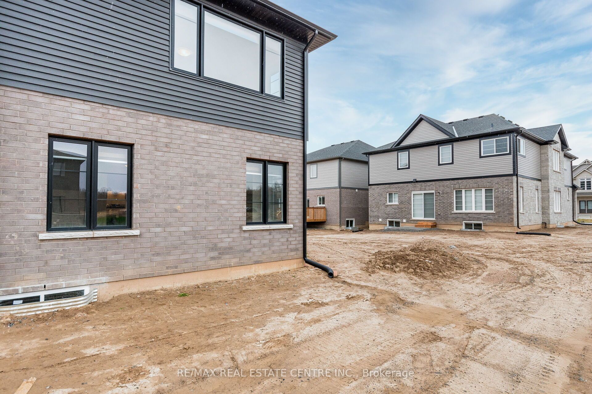 88 Acacia Road Property Photo 37