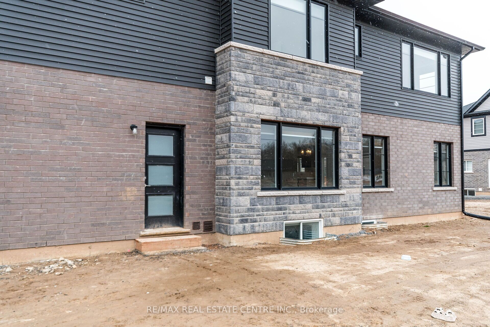 88 Acacia Road Property Photo 39
