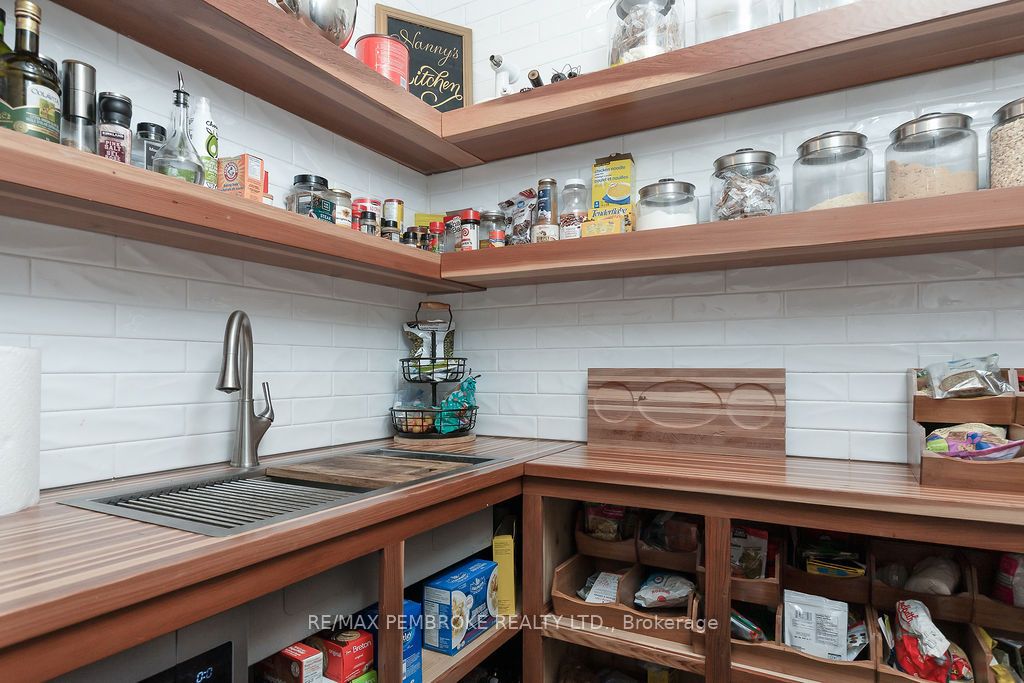 9 Smith Street Property Photo 13