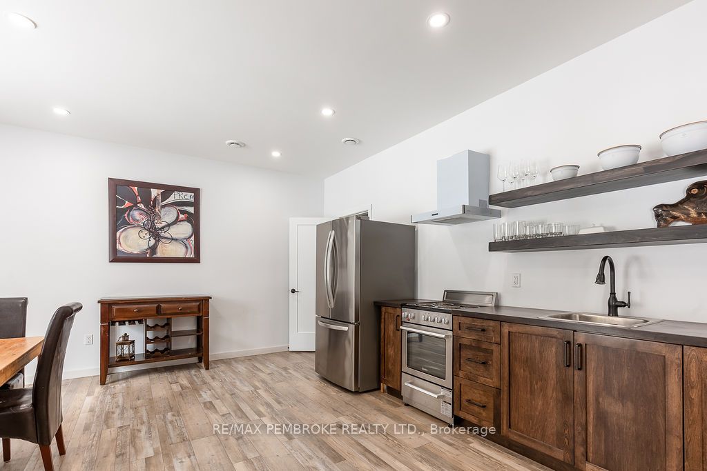 9 Smith Street Property Photo 22